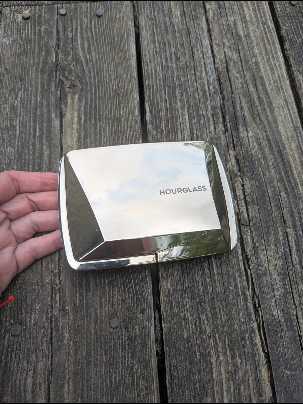 Hourglass Sculpture Palette - Picture 3 of 14